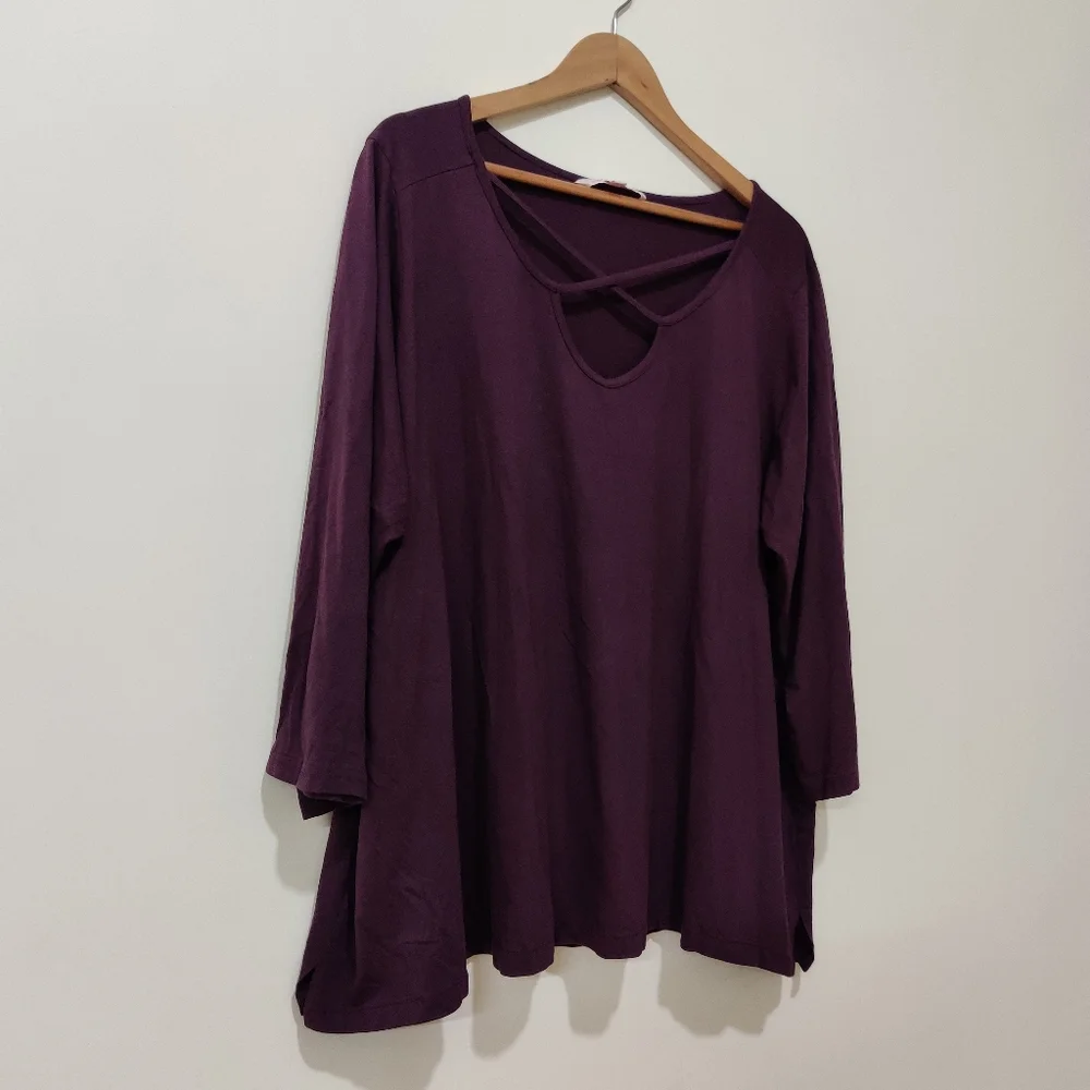 Dark purple top - Picture 2 of 5